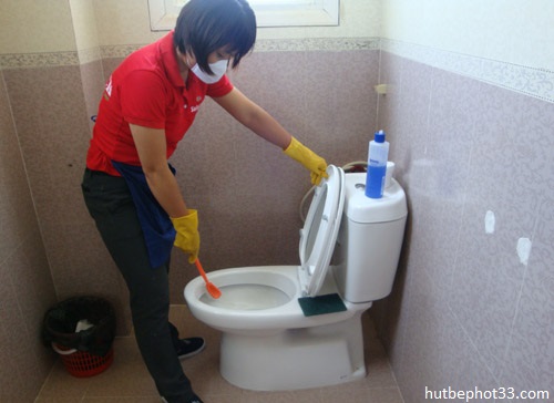 8 cách thông tắc nhà vệ sinh đơn giản, hiệu quả