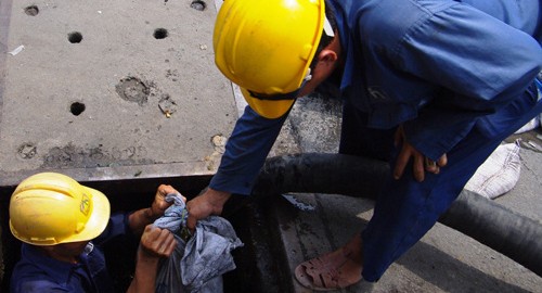 Hút bể phốt tại Bùi Thị Xuân