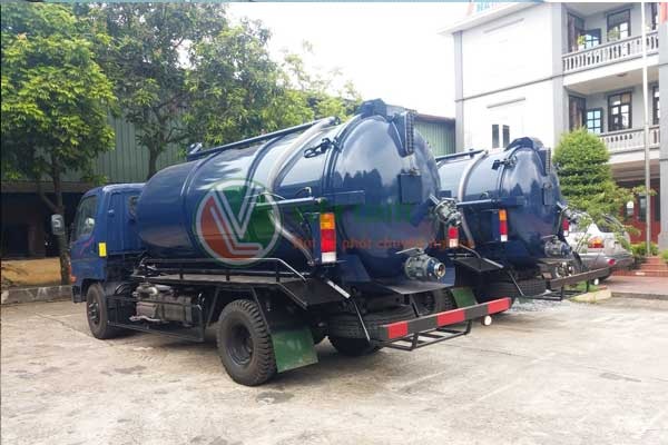 Việt Linh trang bị xe hút bể phốt chuyên dụng, hiện đai, đầy đủ kích thước, thể tích