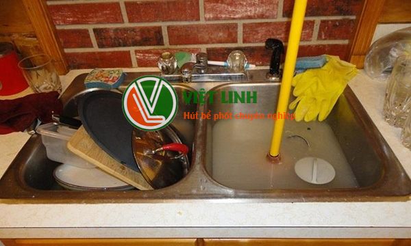 thông tắc chậu rửa long biên