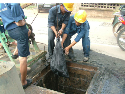 Hút bể phốt tại Bạch Đằng