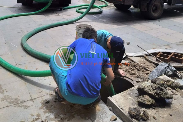 nhân viên đang làm việc tại nghệ an