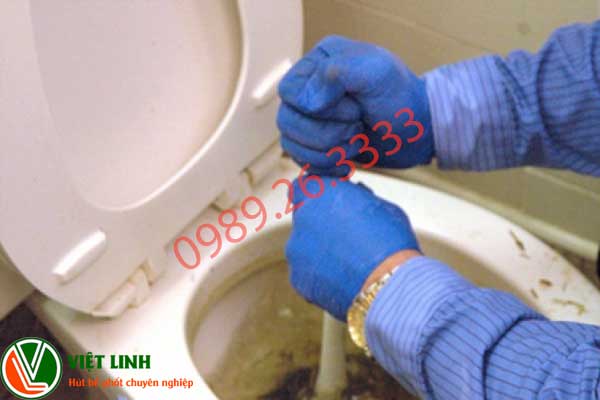 Tắc nghẽn bể phốt là vấn đề lớn cần giải quyết