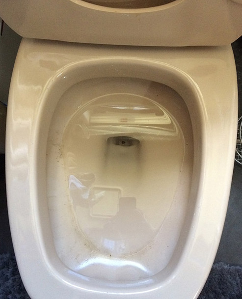 Cách Tẩy bồn cầu