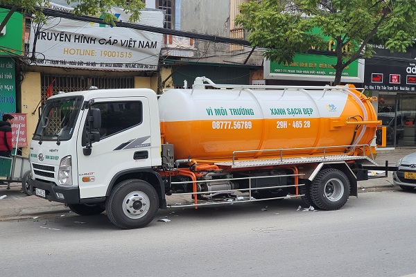 Trang bị thiết bị, máy móc hiện đại, công nghệ cao